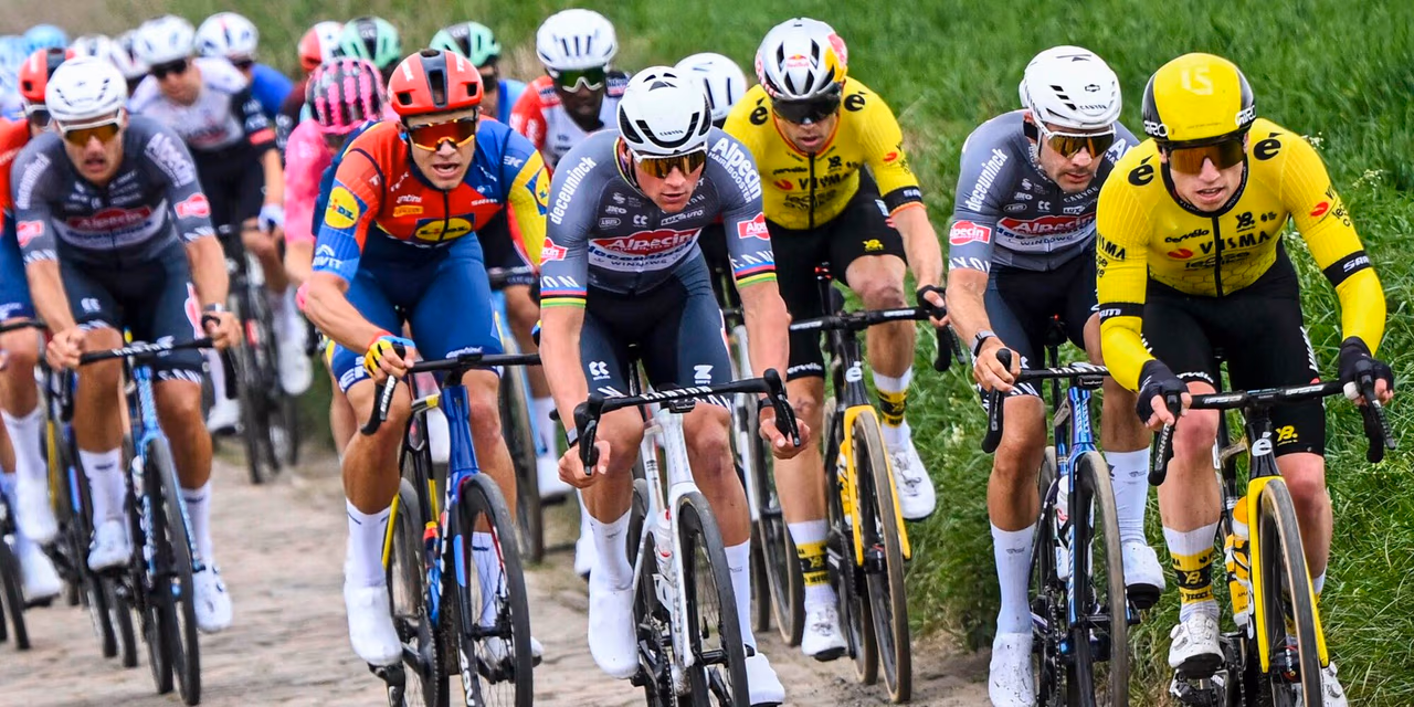 Matthew Brennan takes hit to the face from Mathieu van der Poel: "Biggest watt bomb ever"