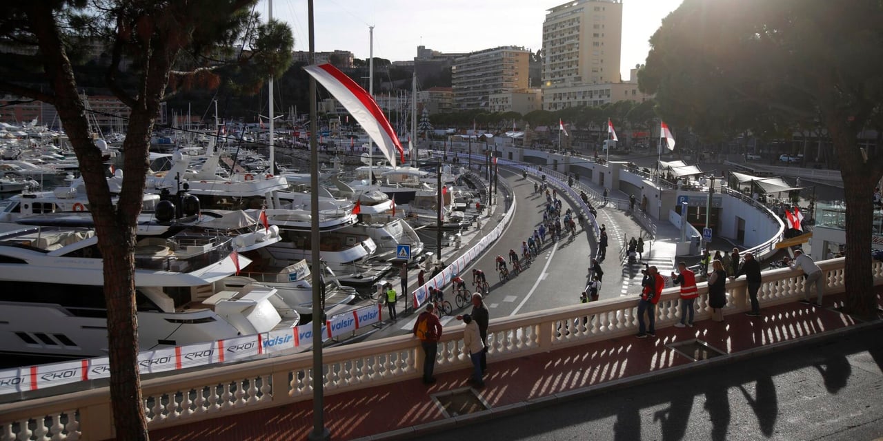 In Monaco, the riders begin the Vuelta - photo: Fotopersburo Cor Vos