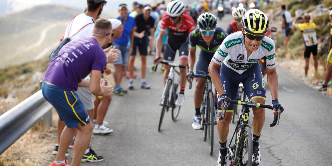 Esteban Chaves pushes on the slopes of La Pandera - photo: Fotopersburo Cor Vos