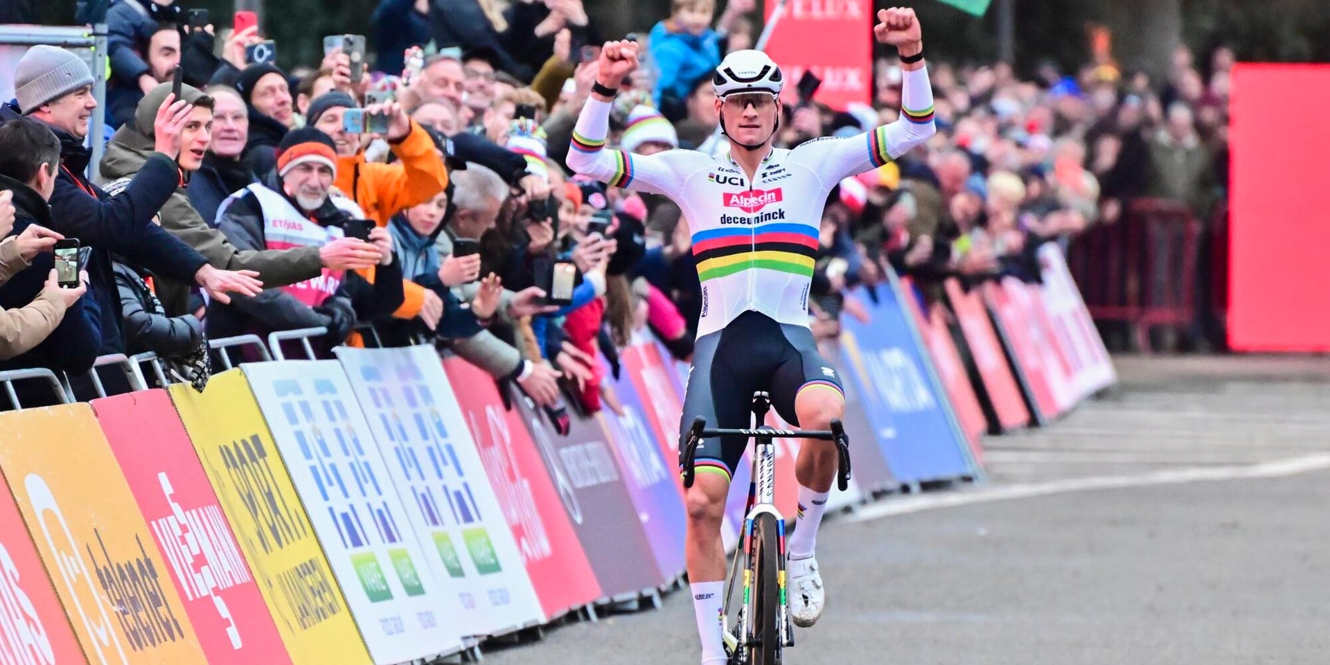Van der Poel won dominantly in Antwerp - photo: Fotopersburo Cor Vos