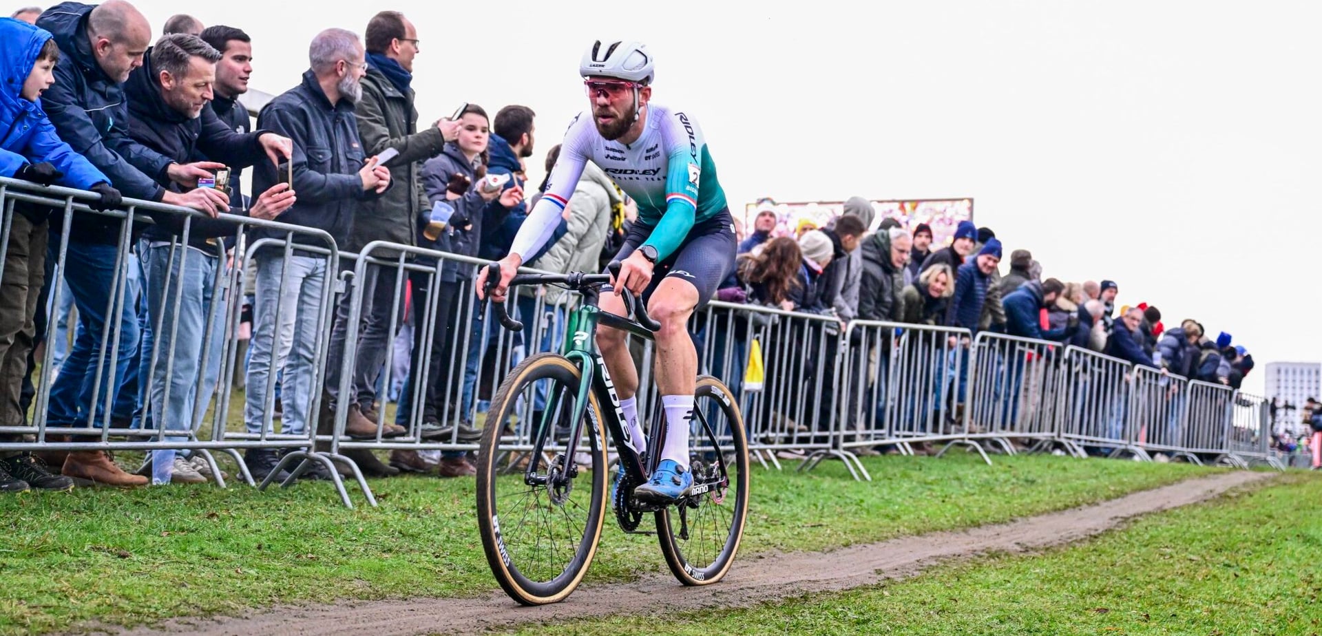 Day of reckoning in Heusden-Zolder: Nieuwenhuis, Sweeck, and Ronhaar abandon race