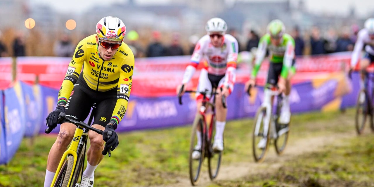 Van Aert didn’t always have it easy - photo: Fotopersburo Cor Vos