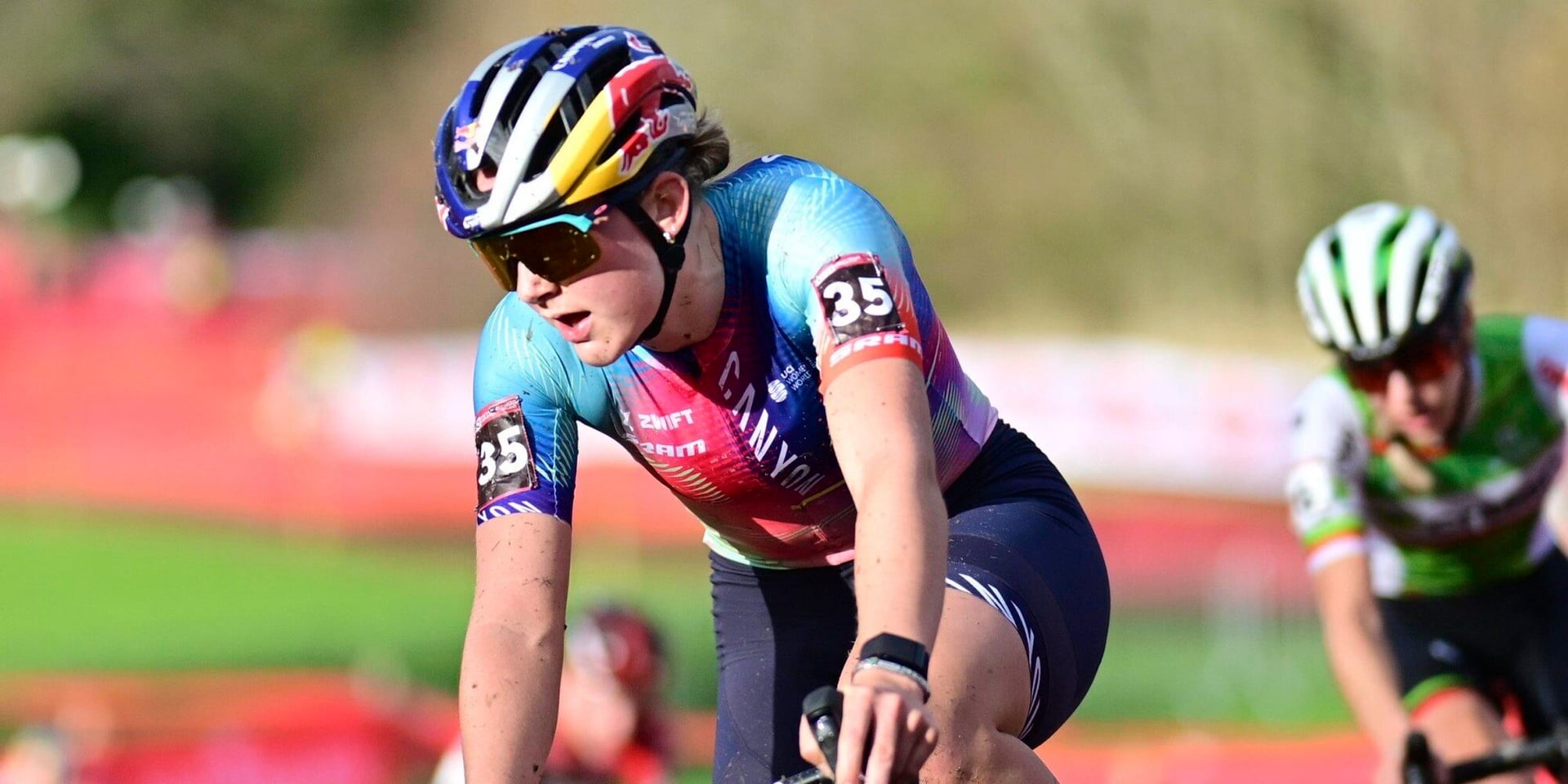 All-rounder Zoe Bäckstedt returns to the cyclocross this weekend