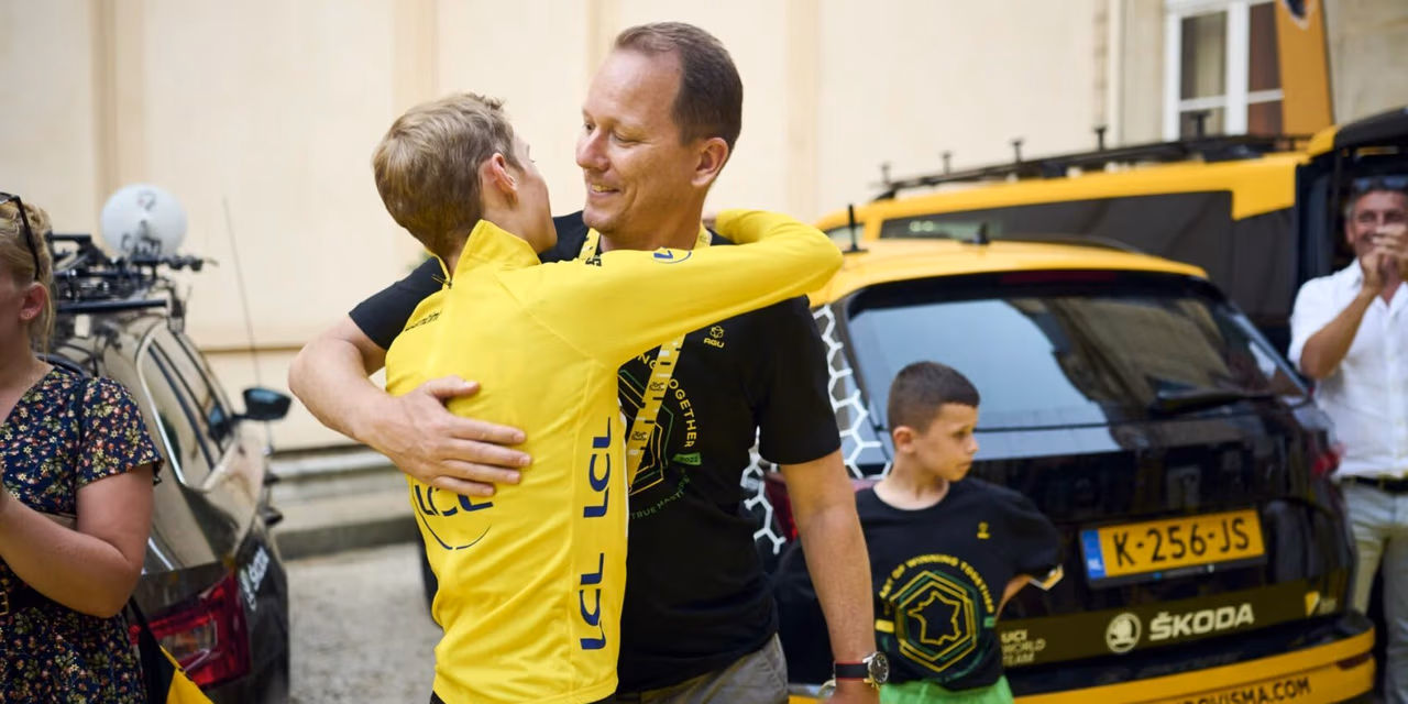 Coach Behind Vingegaard's Success Leaves Team Visma | Lease a Bike Abruptly