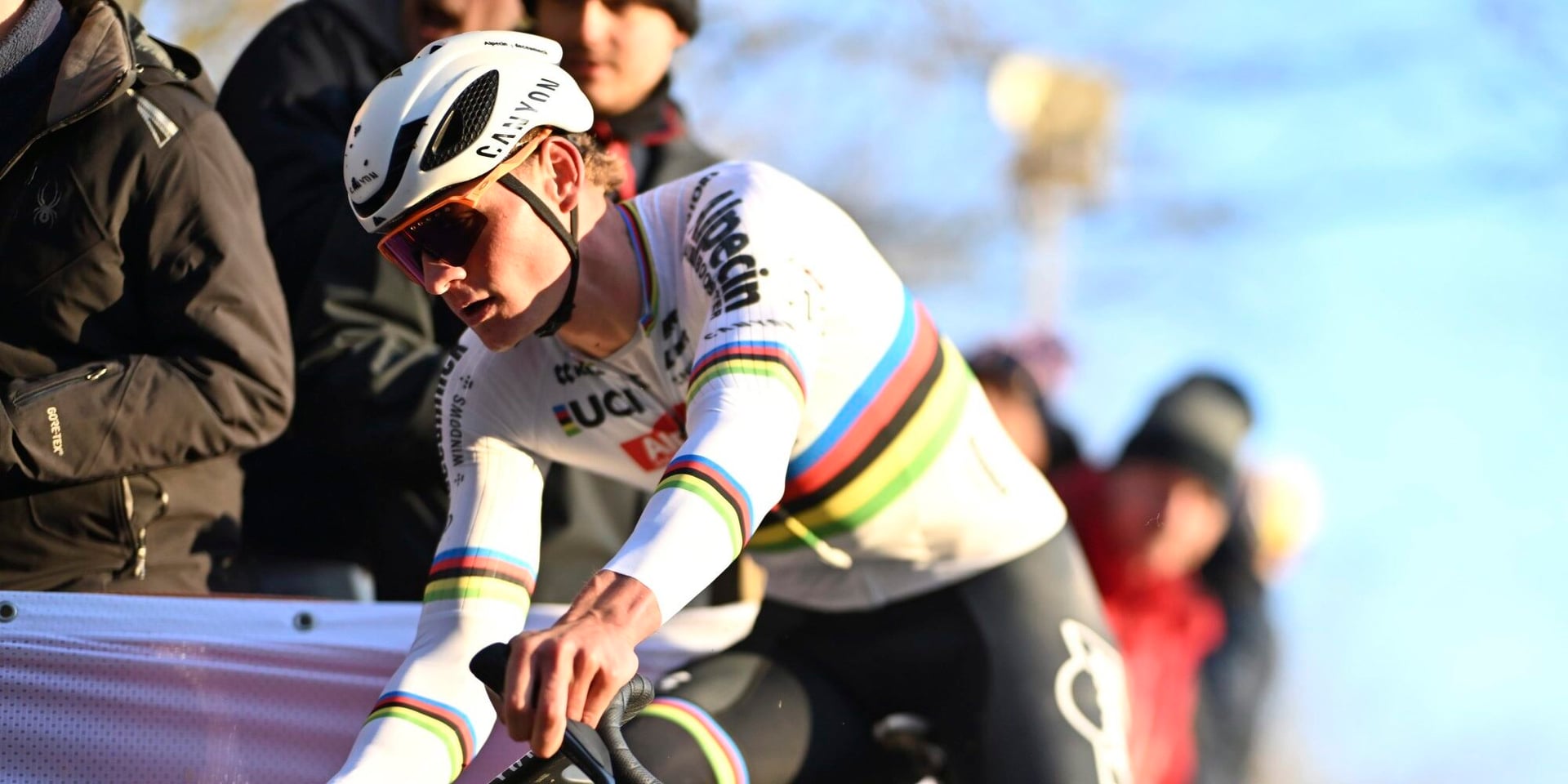 Mathieu van der Poel lets Thibau Nys lead in Gavere but strikes hard in final laps