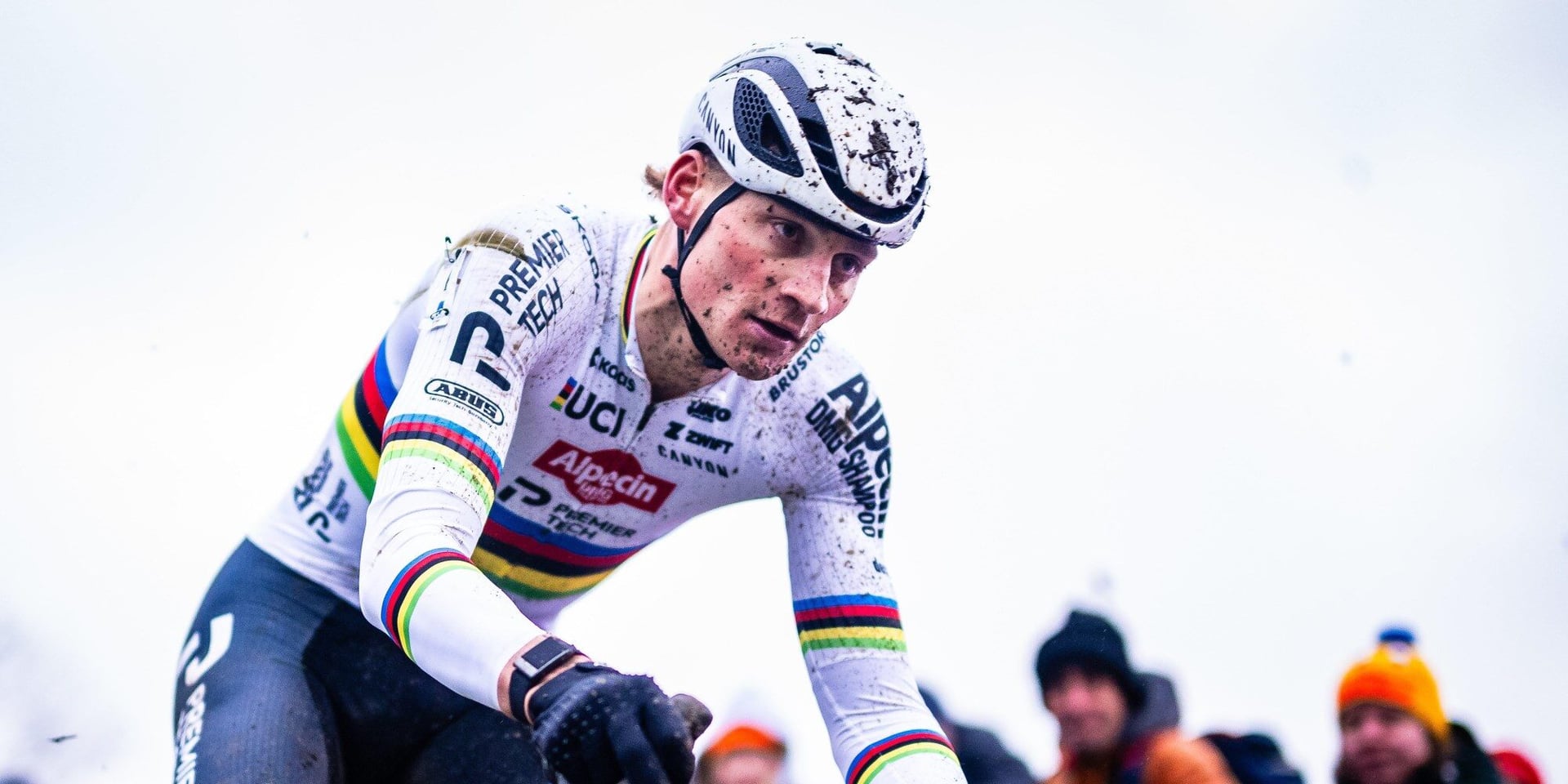 Mathieu van der Poel gives shoulder update ahead of new duel with Van Aert