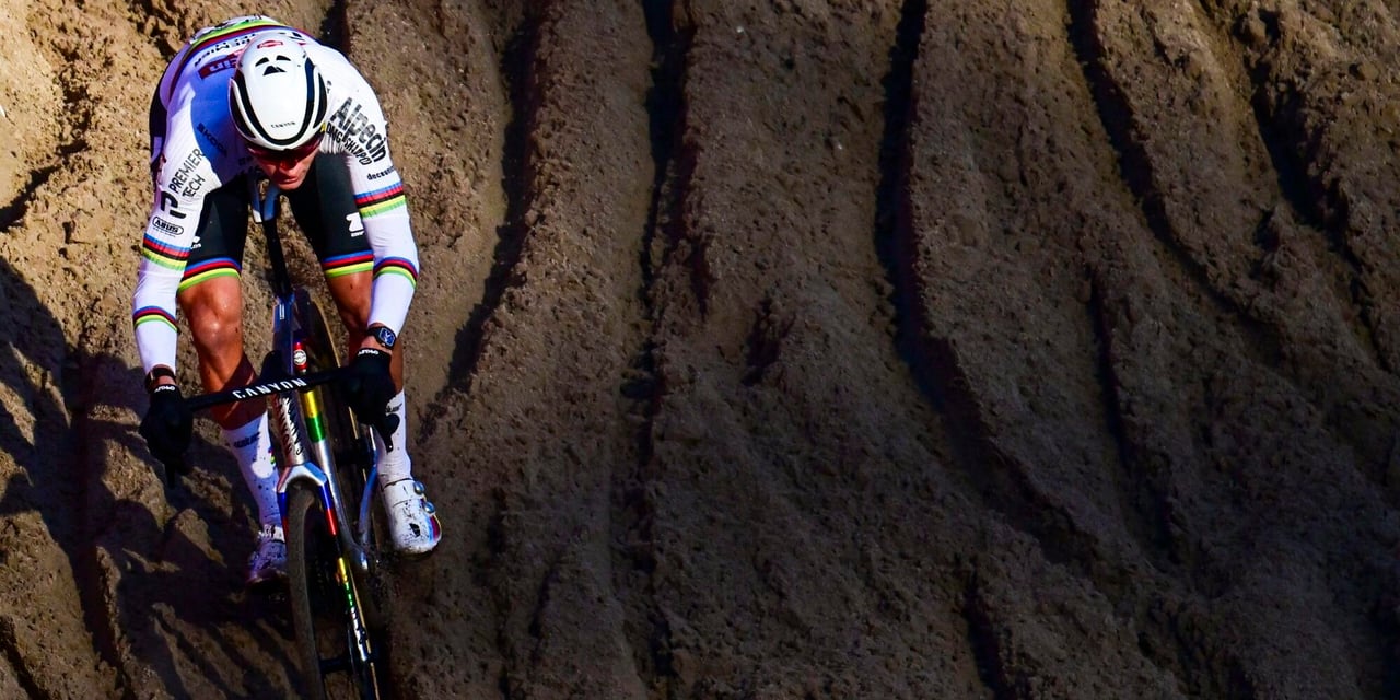 Mathieu van der Poel shows supremacy in the snow at Zonhoven World Cup