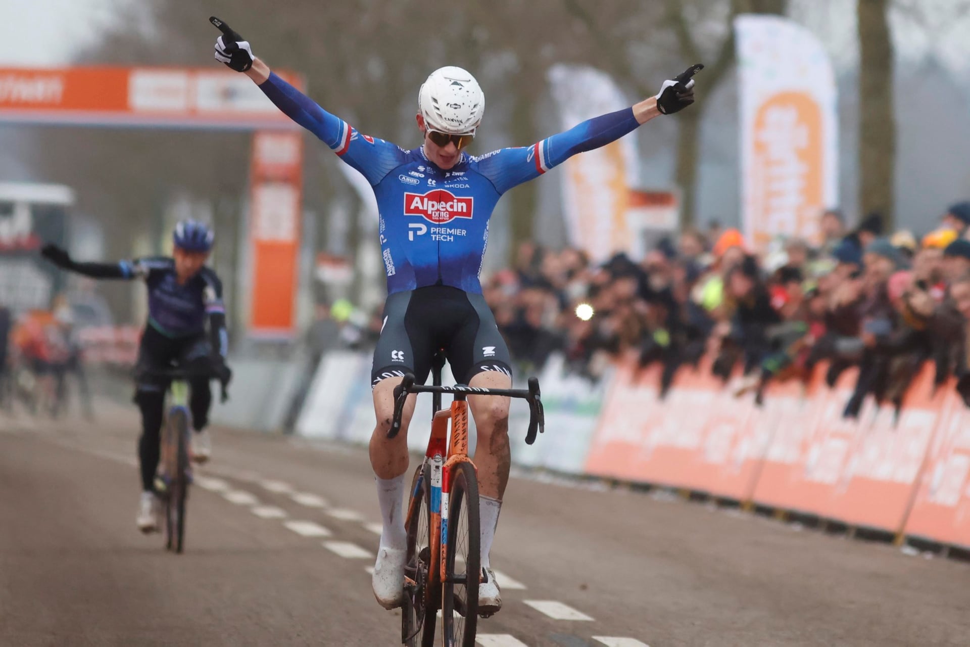 Tibor Del Grosso is Again Dutch Cyclocross Champion, Lars van der Haar Grabs Silver
