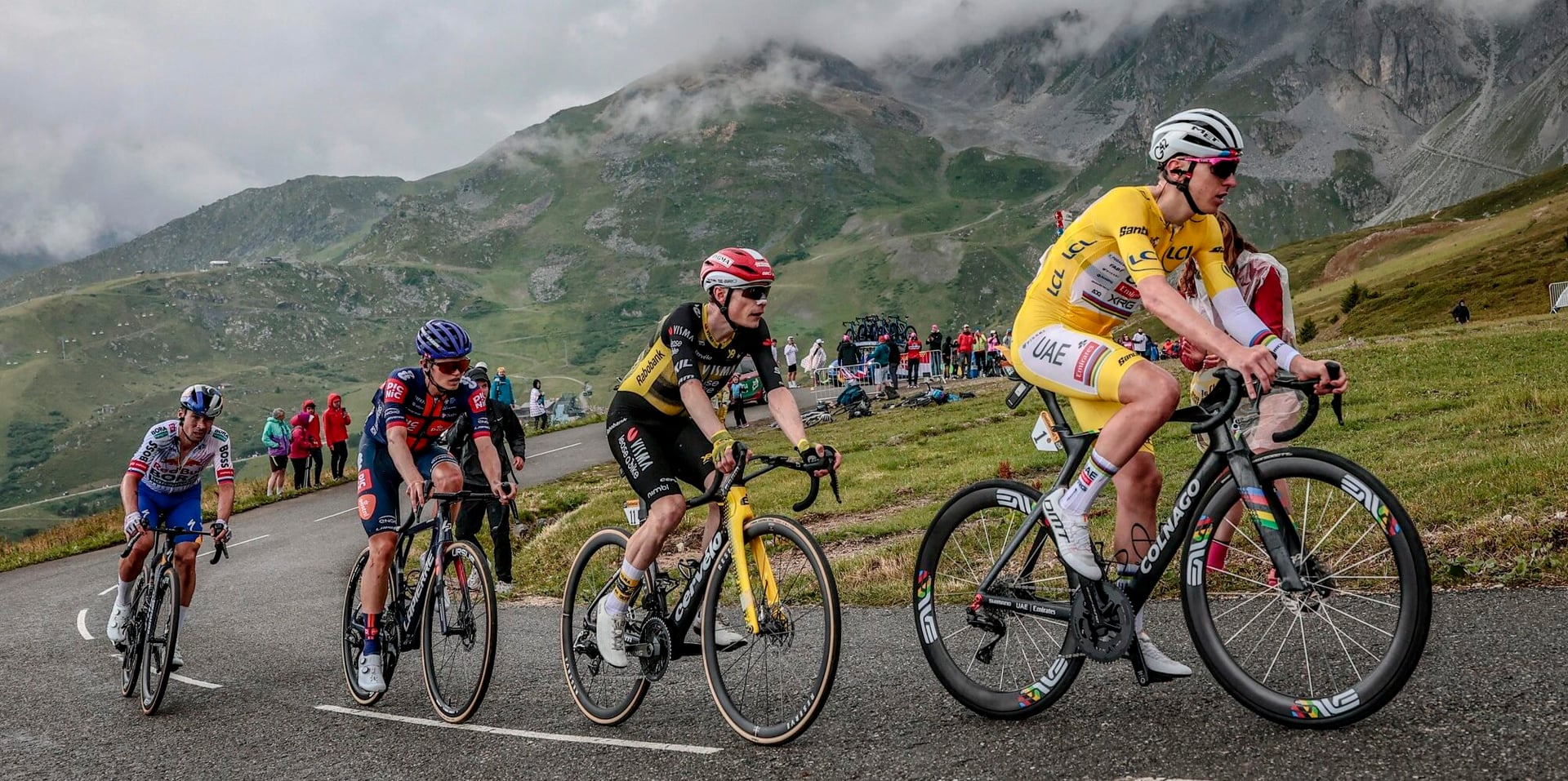 Manager Pogacar: 'secret' knee injury in Tour caused by collision with Visma car