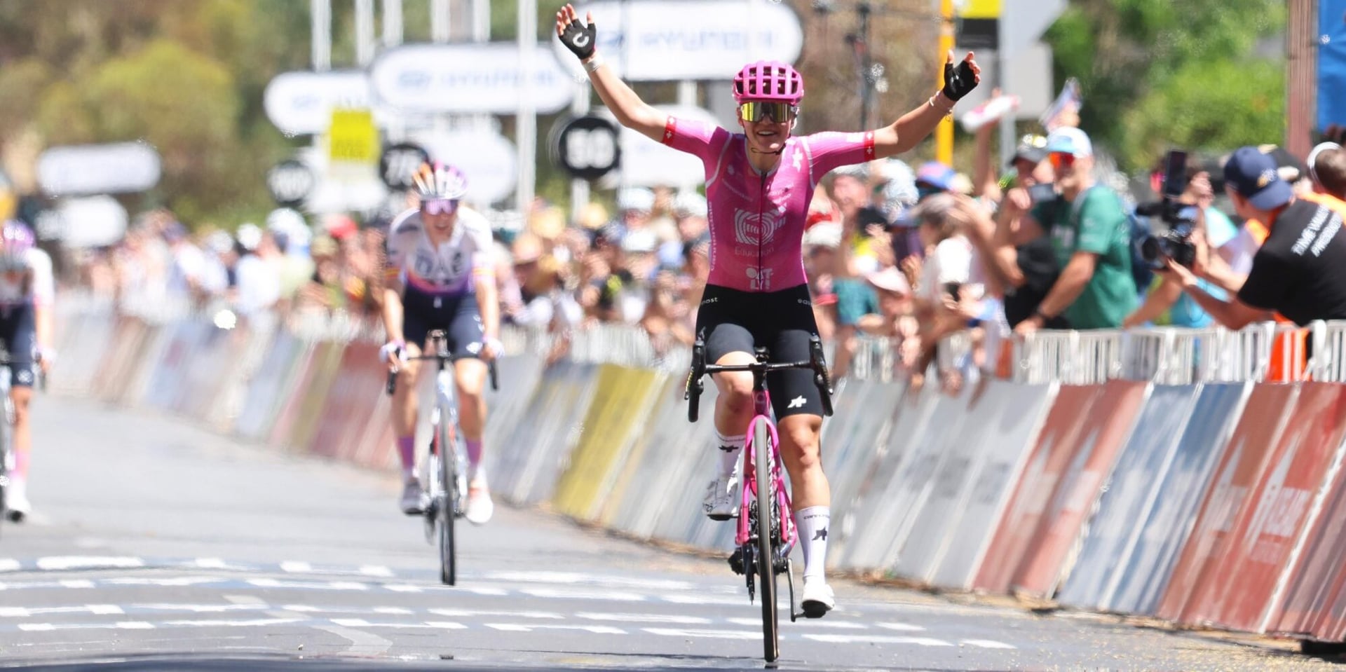 Noemi Rüegg Beats Three UAE Team ADQ Riders in Final Stage to Win Tour Down Under Again