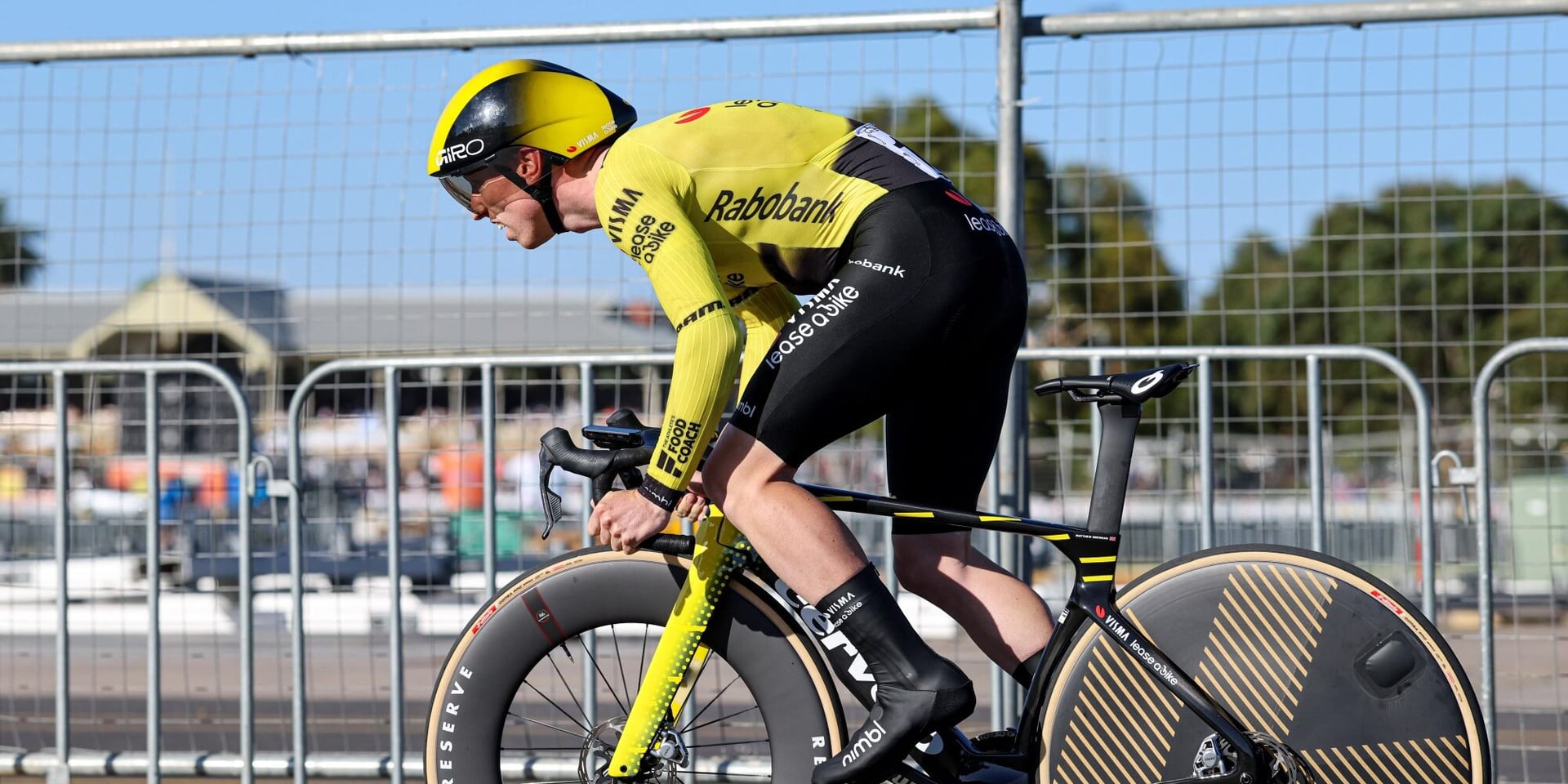 Matthew Brennan clearly had to accept his inferiority - photo: Fotopersburo Cor Vos