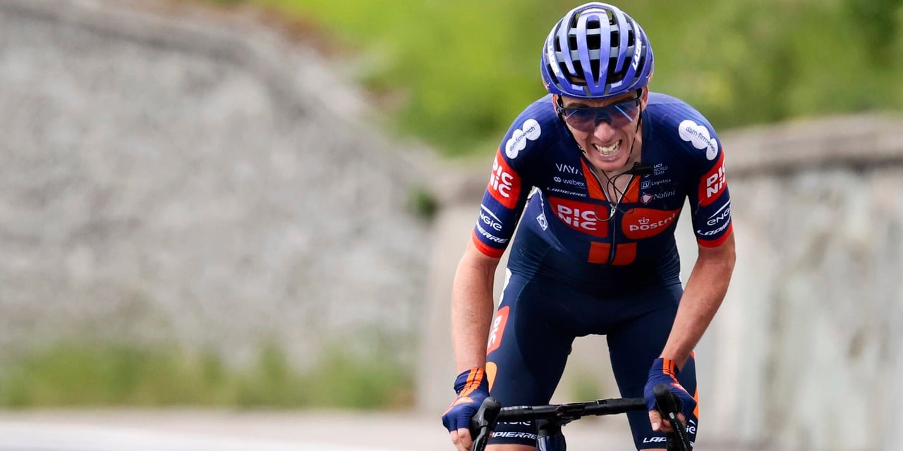 Romain Bardet wins immediately in debut for his new gravel team