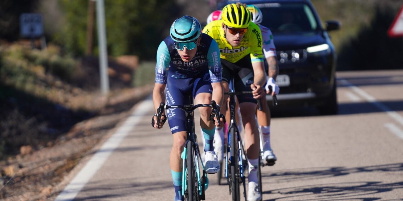 Breakaway riders Feldhoffer and Leijnse - photo: fotopersburo Cor Vos