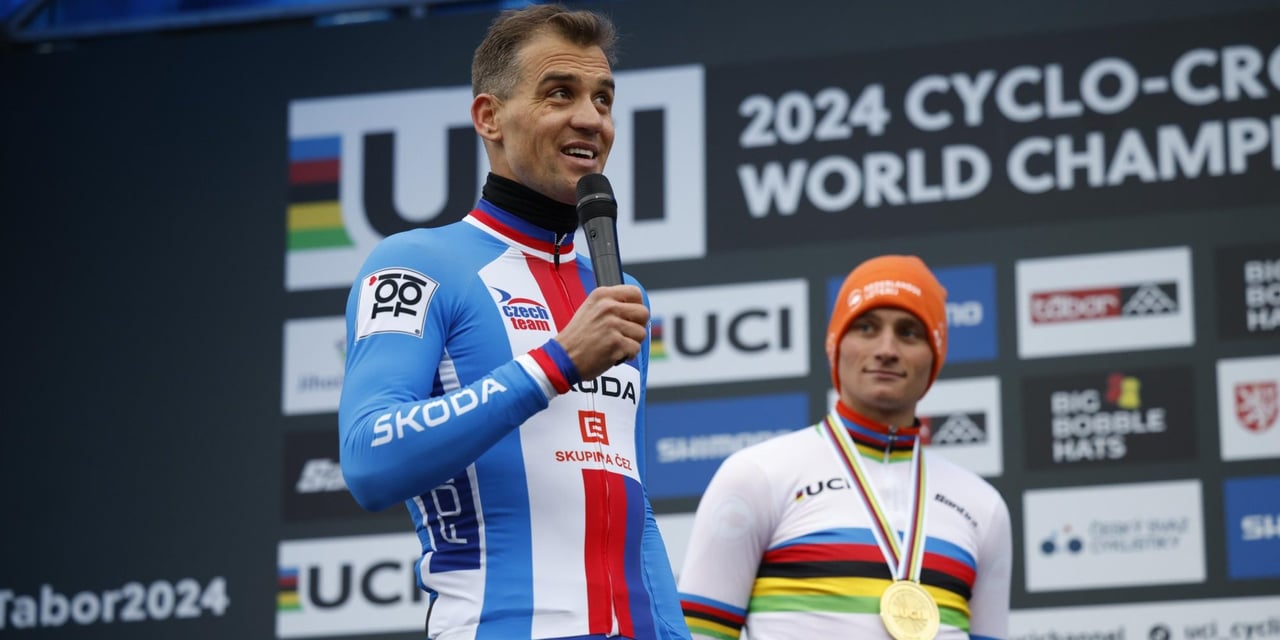 Zdenek Stybar appears at world championships in Hulst as… DJ Stybbi