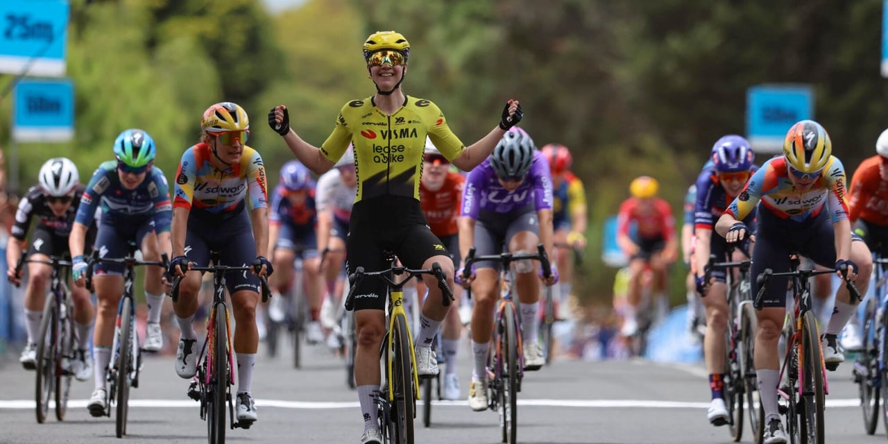 Martina Fidanza delivers Visma | Lease a Bike win at alternative Surf Coast Classic