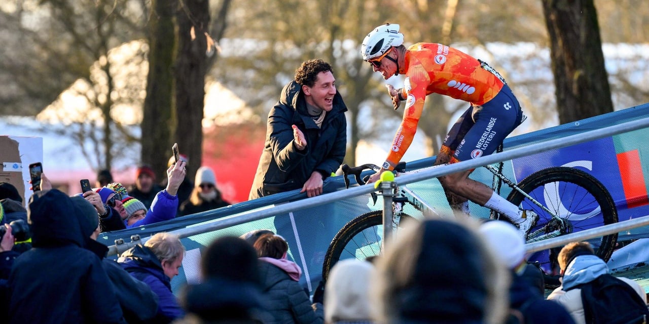 Mathieu van der Poel makes history with eighth world title in multiple ways