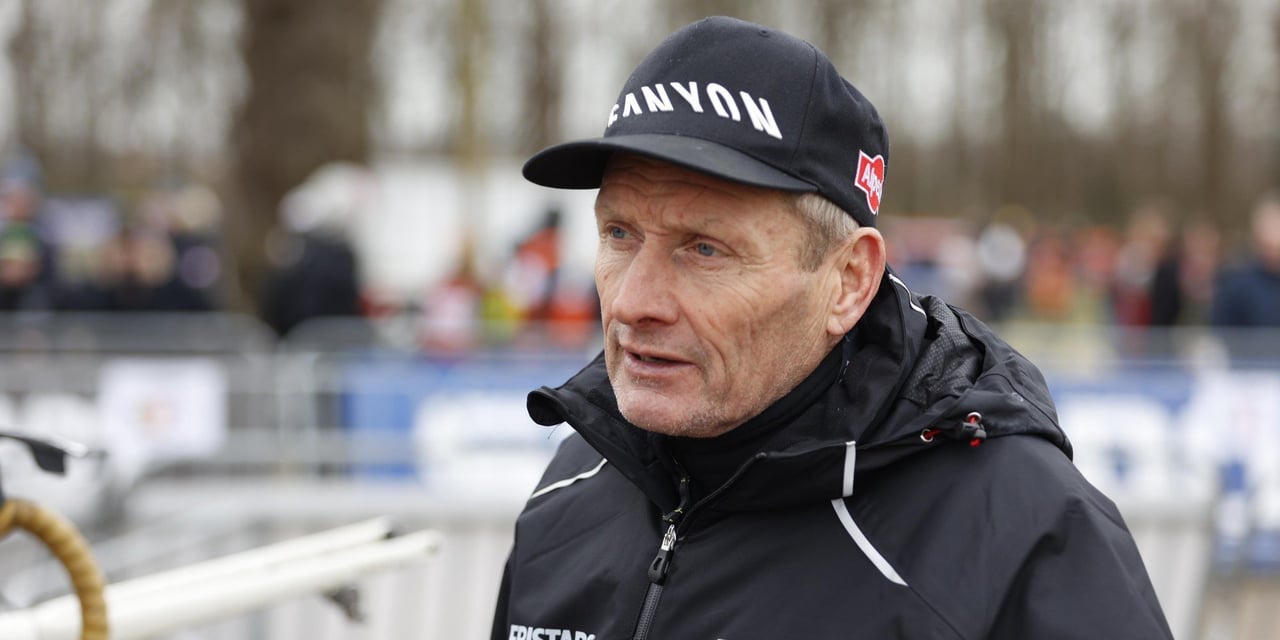 Adrie van der Poel says Mathieu didn't have a perfect winter: "He complained now and then"