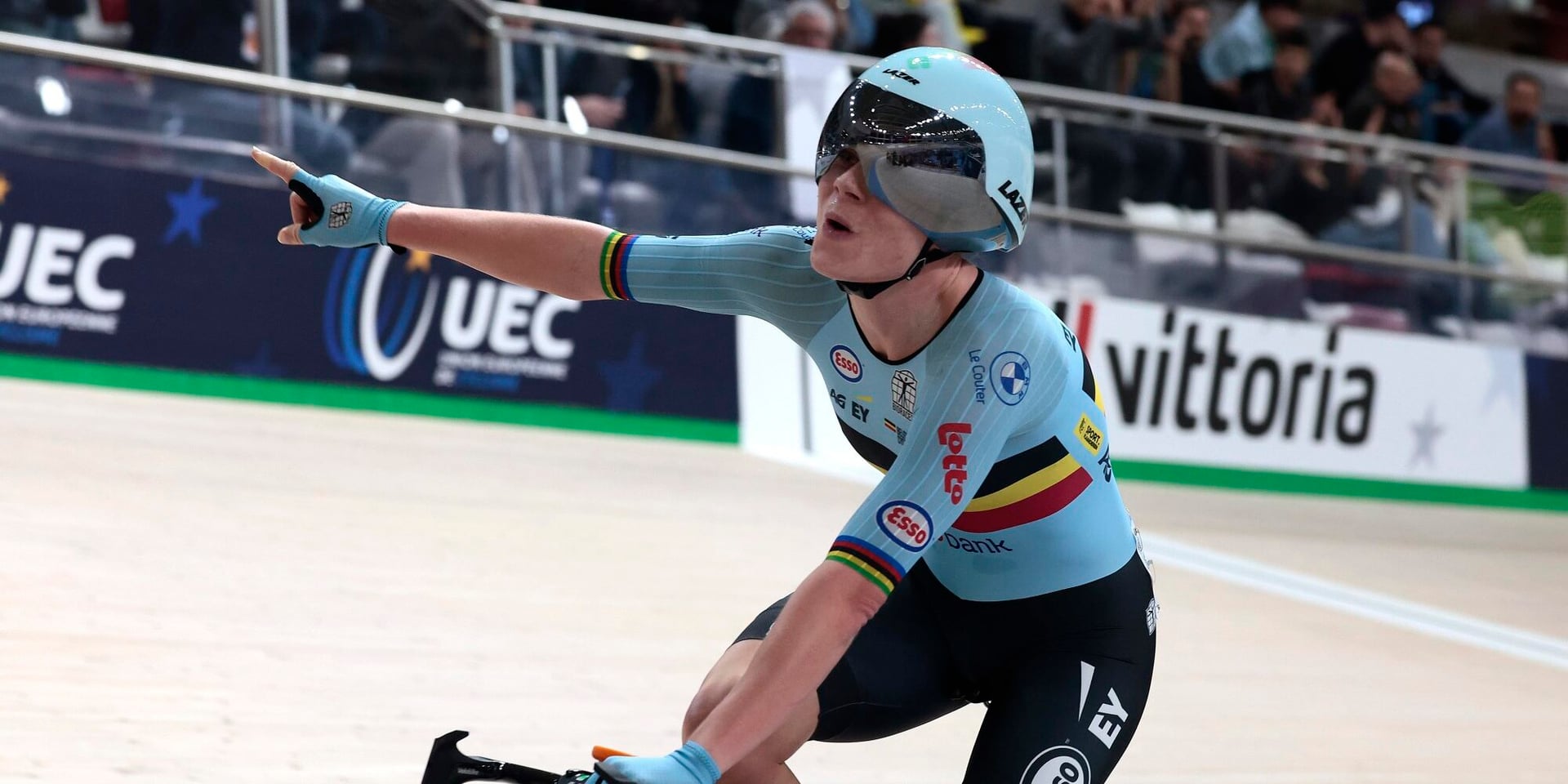 Lotte Kopecky celebrates on the track in Konya – photo: Fotopersburo Cor Vos