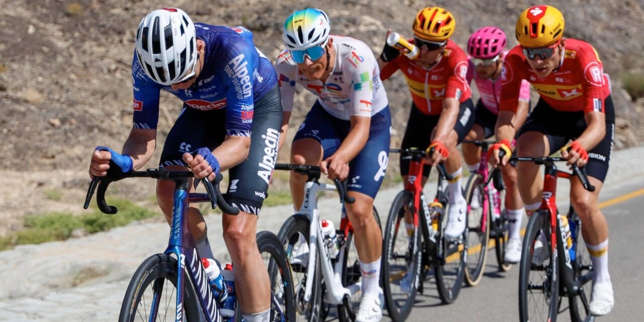 Price-Pejtersen drills at the front of the breakaway group - photo: photo agency Cor Vos